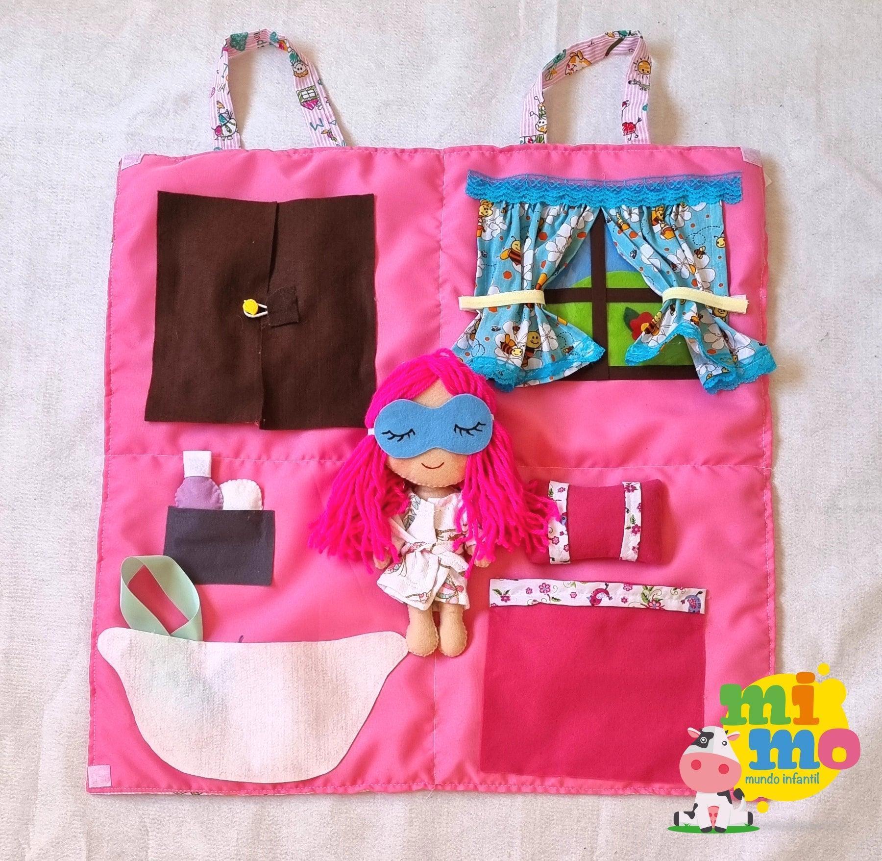 Maleta de tecido Brincando de Boneca (acompanha boneca branca ou negra)